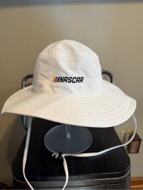 NASCAR White Wide Brim Boonie Sun Hat Checkerboard Under Brim
